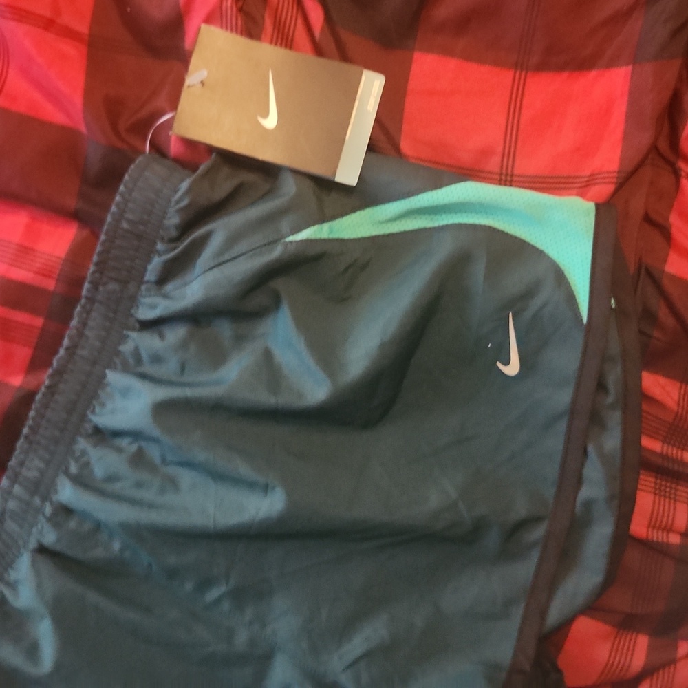 Nike Performance Running Active Green Shorts Size… - image 6